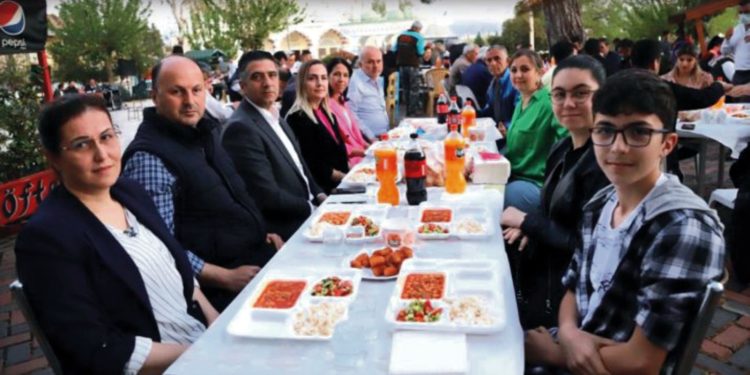 Başkan Kayalar İftar Programlarına Devam Ediyor