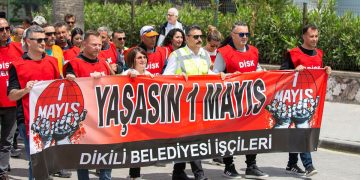DİKİLİ’DE 1 MAYIS COŞKUSU