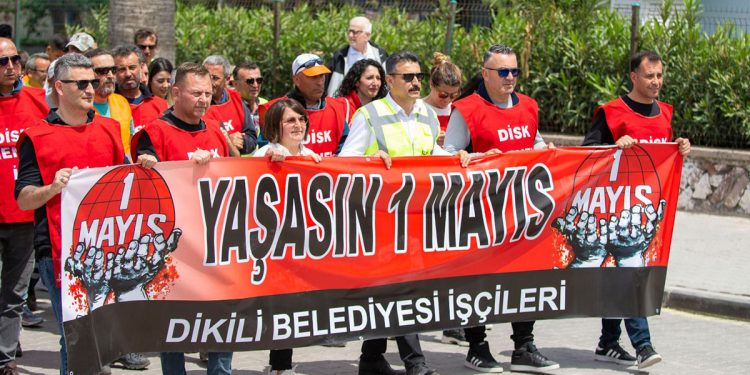 DİKİLİ’DE 1 MAYIS COŞKUSU