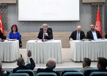 Bornova Belediye Meclisinde Önerge Tartışması