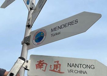 Kardeş şehir Troisdorf’tan Menderes’e jest!