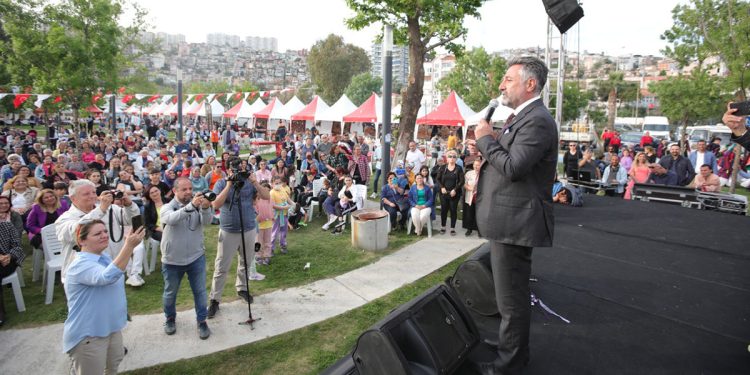 Bayraklı’da annelere 3 günlük festival