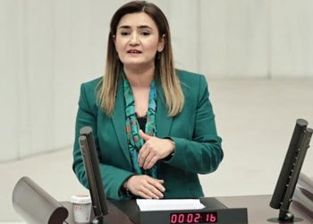 CHP İzmir Milletvekili Av. Sevda Erdan Kılıç: “Bakan Kurum, İzmir deprem konutlarının eksik teslim edildiğini itiraf etti”