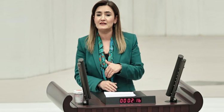 CHP İzmir Milletvekili Av. Sevda Erdan Kılıç: Sağlık sektörünün yükünü taşıyan hemşirelerin sorunlarını biliyoruz, biz çözeceğiz!