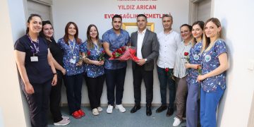 Başkan Kayalar’dan hemşirelere ziyaret