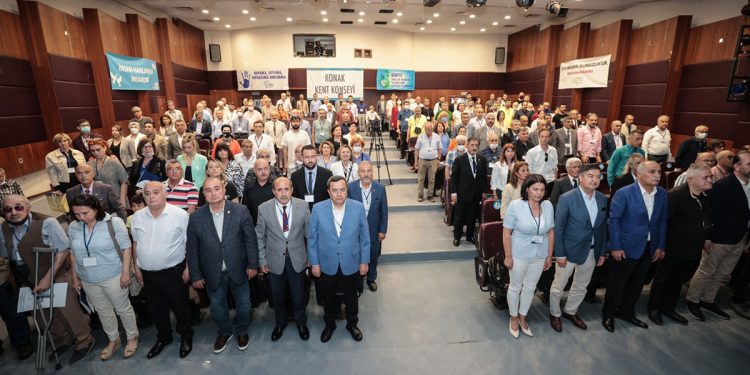 Başkan Batur’dan mitinge davet