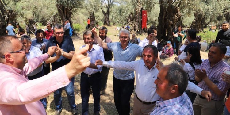 Ovakent’te bahar sevinci türkülerle yaşandı