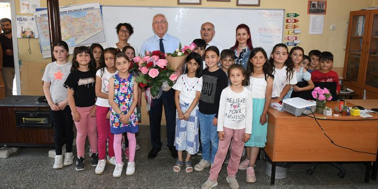 Gönüllü öğrencilerden Kavacık’ta anlamlı proje