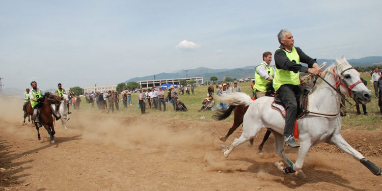 7 yıl aradan sonra Rahvan Atlar Torbalı’da yarışacak