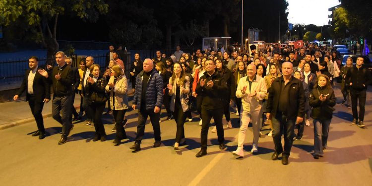 19 MAYIS KEMALPAŞA’DA COŞKUYLA KUTLANDI