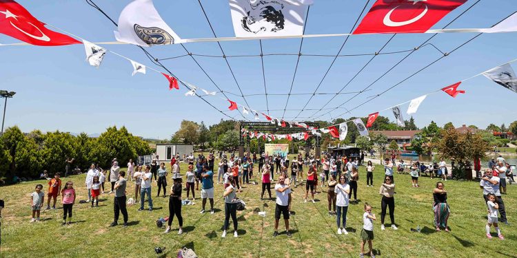 Buca’da dolu dolu “Gençlik Buluşması”