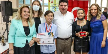 Buca BSM öğrencisi Uygar’a prestijli ödül
