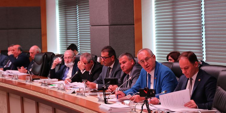 AKP milletvekillerine göre halkımız zenginleşti