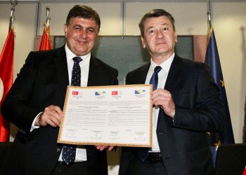Karşıyaka ve Stari Grad ‘Kardeş Şehir’ oldu