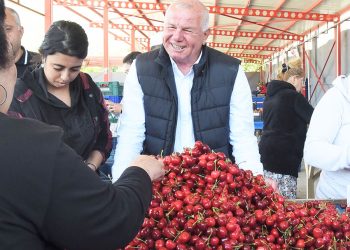 KARAKAYALI: ÇİFTÇİMİZİN YANINDAYIZ