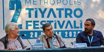 Usta sanatçılar tiyatro konuştu