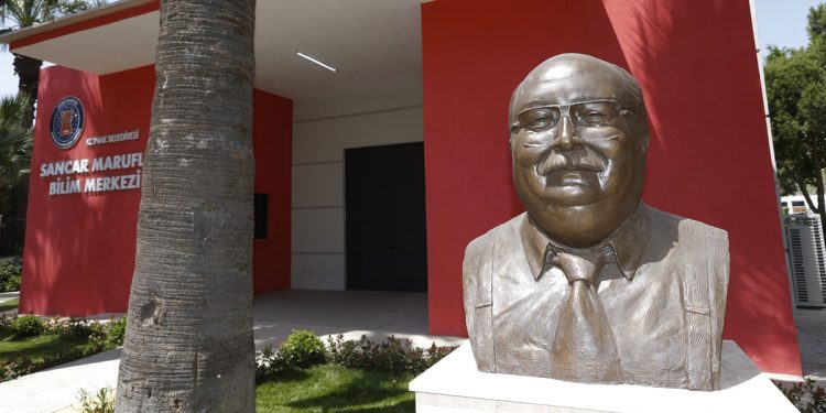 Konak Sancar Maruflu Bilim Merkezi’nde keşfe yolculuk başladı