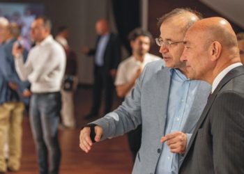 Başkan Tunç Soyer Almanya’ya göç sergisini açtı