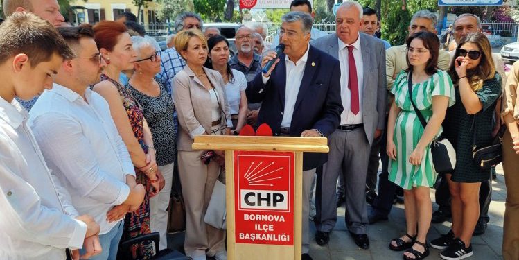 CHP’li Sındır, “Kız ve erkek öğrencilerimizin sınıfları zorla ayrıştırılıyor!”