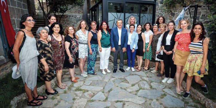 Konak’ta kadınlar için güç birliği