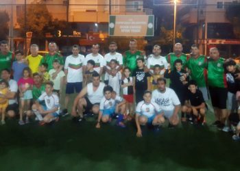 Bostanlısporlu Küçük Futbolcular&nbsp; Babalar Gününü Sahada Kutladı