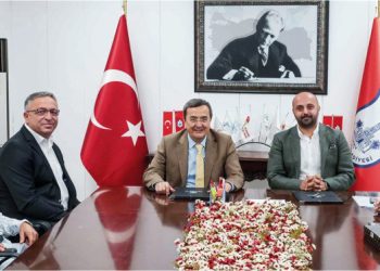 Konak’ta &nbsp;“Sağlıklı kentleşme” için İmzalar atıldı