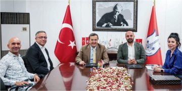 Konak’ta &nbsp;“Sağlıklı kentleşme” için İmzalar atıldı