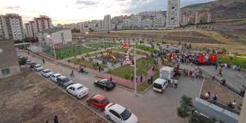 PROF. DR. GÜNGÖR NİŞLİ’NİN ADI KARŞIYAKA’DA YAŞAYACAK