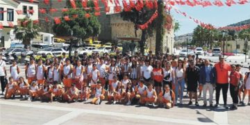 Denizin çocukları, Karaburun’a zaferle döndü