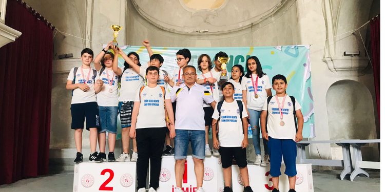 EFES SELÇUKLU SPORCULAR CEŞME’DEN YEDİ BİRİNCİLİK İLE DÖNDÜ