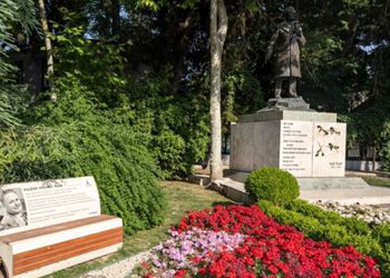 Nazım Hikmet ölüm yıl dönümünde anıldı
