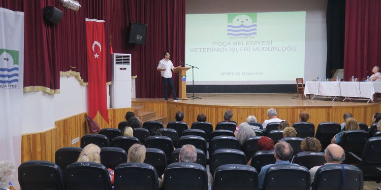 FOÇA’DA ‘‘BİRLİKTE YAŞAM’’ PANELİ