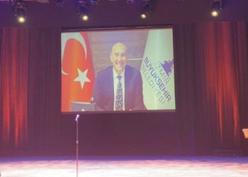 Başkan Soyer’e üç ödül birden