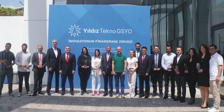 EGİAD Melekleri’ne Ödül