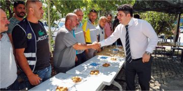 Buca’da bayramlaşma coşkusu