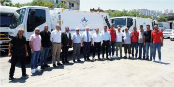 Karabağlar’a bayram armağanları