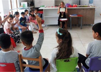 Konaklı miniklere okumayı sevdiren proje