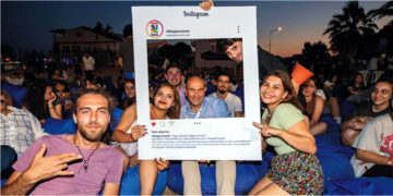 “Gençler bu memleketi değiştirme potansiyeline sahip”
