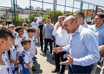Başkan Soyer’den Kadifekale’de hizmet turu