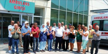 İYİ PARTİLİLERDEN SAĞLIK ÇALIŞANLARINA ŞİDDETE TEPKİ