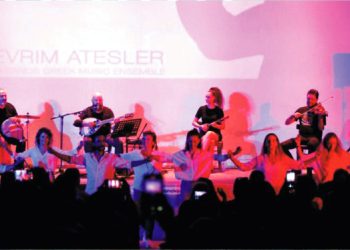 Sanathane, Evrim Ateşler konseriyle ‘Merhaba’ dedi