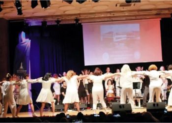 MÜBADELE KOROSU’NDAN KARŞIYAKA’DA MUHTEŞEM KONSER