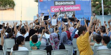 Bayraklılı çocuklar bu şenliği çok sevdi