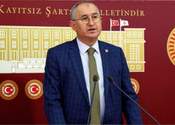 Binlerce genç döviz mağduru
