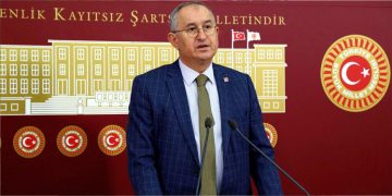 Binlerce genç döviz mağduru