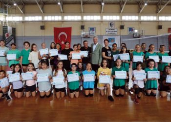 GENÇ SPORCULAR NARLIDERE’DE YETİŞİYOR