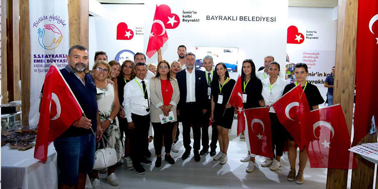 İzmir Fuarı’nda Bayraklı rüzgarı