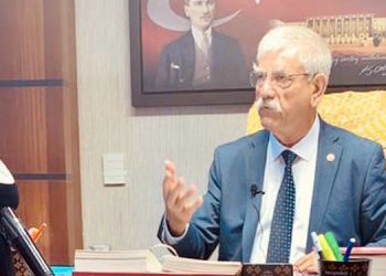 Beko’dan saray yönetimine anlamlı yanıt