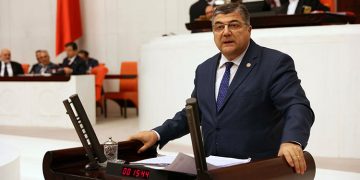 “Öğretmenevleri çalışanlarına kadro verin”