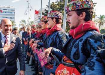 Başkan Soyer gaziler için düzenlenen törene katıldı